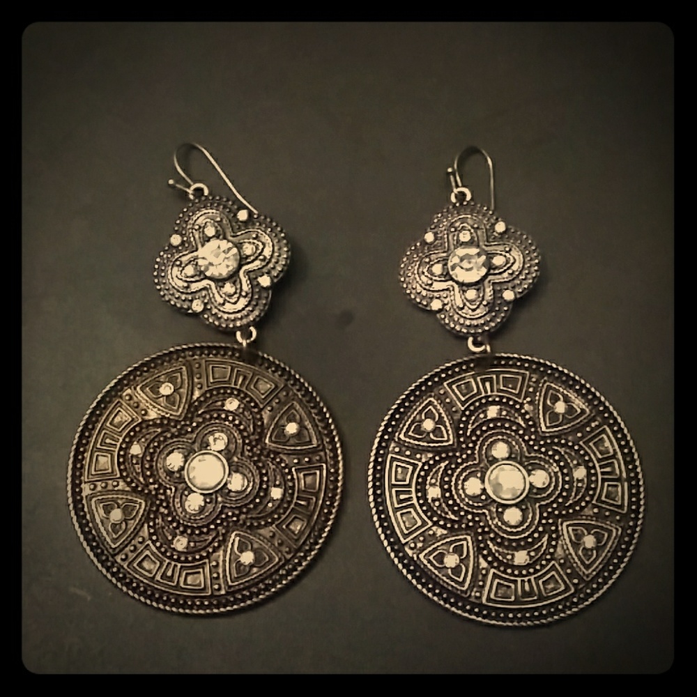 Rhinestone Detailed Earings